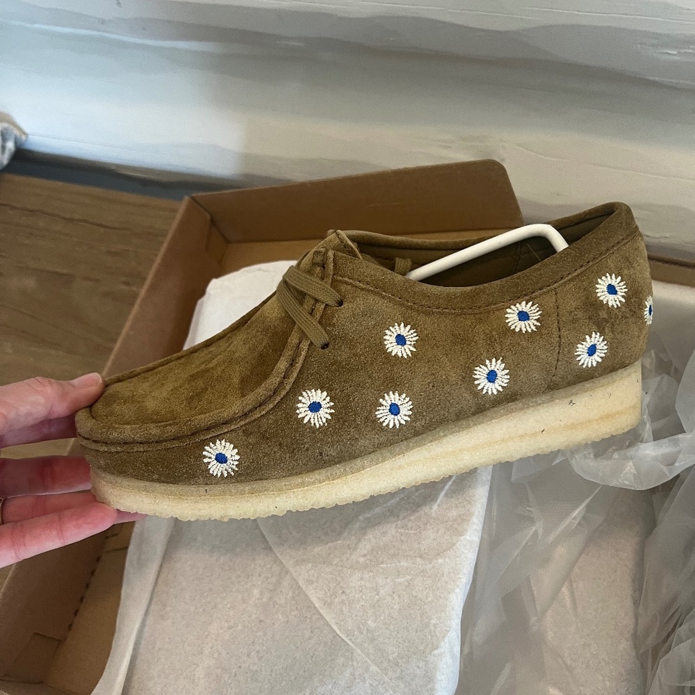 Clark’s Wallabees - olive